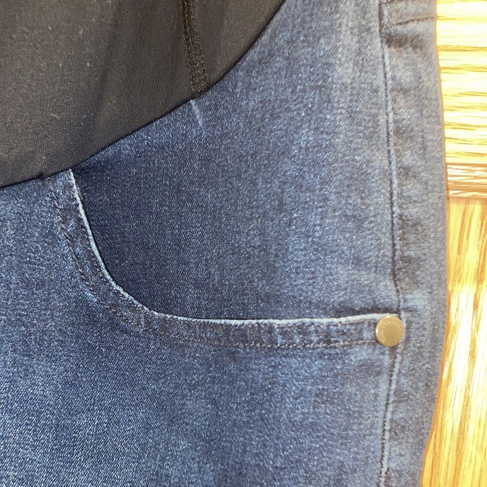 Kimi + Kai Maternity Straight Leg Denim Jeans - Picture 7 of 9